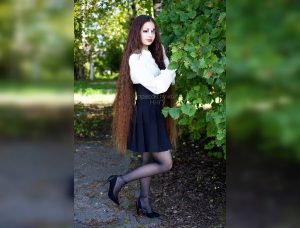 Волосы длиной 109 см отрастила нижегородская школьница