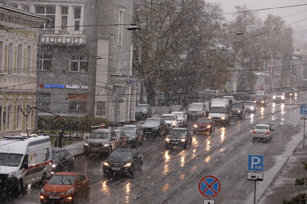 Снежный ураган обрушился на Нижний Новгород