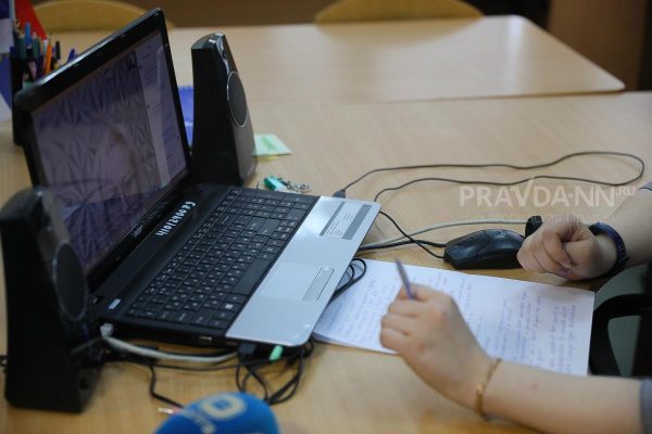 Нижегородская «училка» прокомментировала предложение доверить проверку домашних заданий роботам