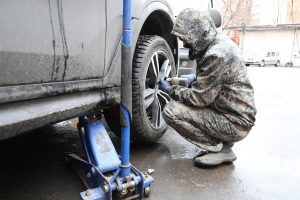 Автоэксперт Погуляев назвал признаки плохого шиномонтажа