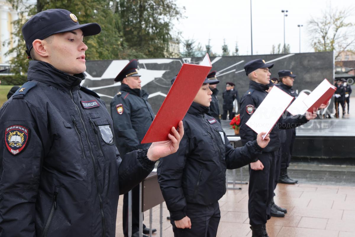 Курсанты Нижегородской аккадемии МВД приняли присягу