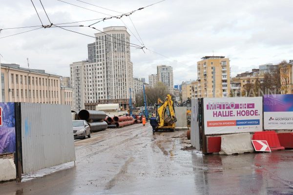 Объезд стройплощадки метро на площади Свободы планируют открыть в апреле
