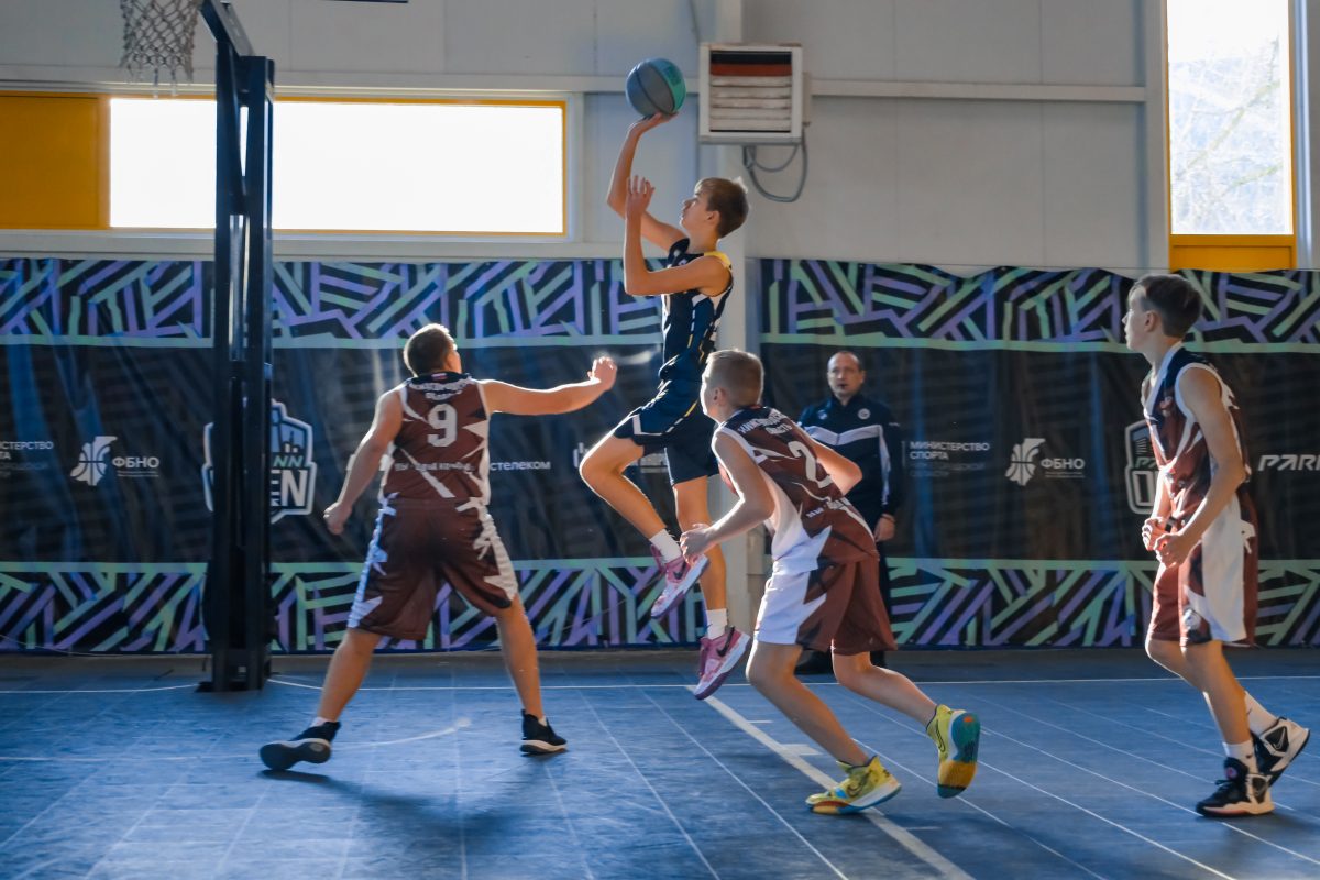 Нижегородские спортсмены прошли в финал фестиваля дворового баскетбола