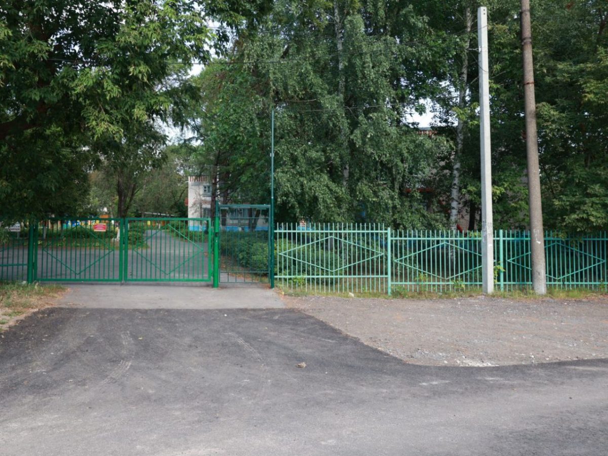 В Дзержинске отремонтируют подъезды к 50 учреждениям социальной сферы