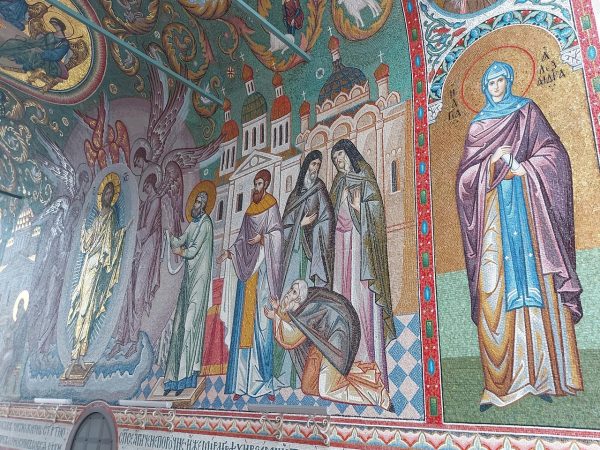 Мозаики восстановили на колокольне в Серафимо-Дивеевском монастыре