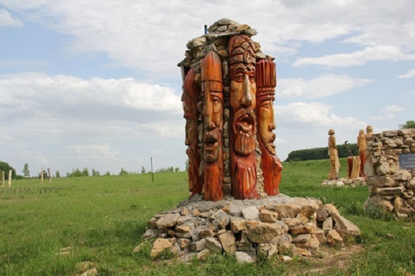 Здесь ежегодно проходит межрегиональный фестиваль мордовской культуры «Эрзянь Лисьмапря»