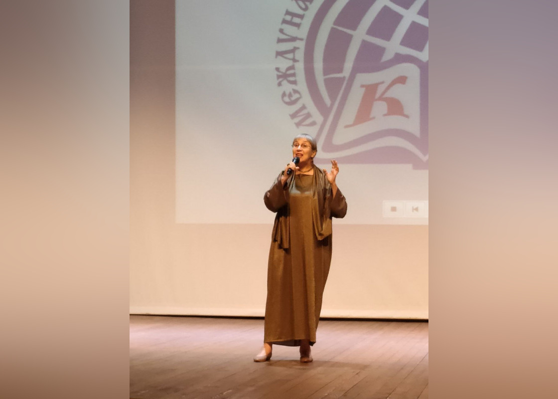 Нижегородка Елена Крюкова получила награды за роман и сборник стихов