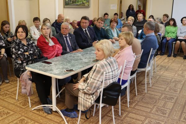 Нижегородским пенсионерам выдают смарт-браслеты с «Кнопкой Помощи»