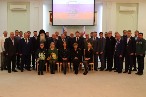 Спикер Гордумы вручил награды участникам народного движения «Нижегородское ополчение-2022»