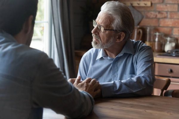 Психолог Ирина Реута: «Нужно охранять достоинство пожилого родственника»
