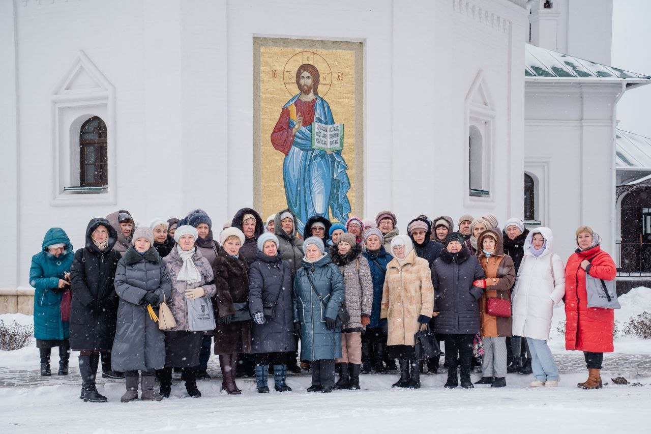 Служители храма в Новокосино