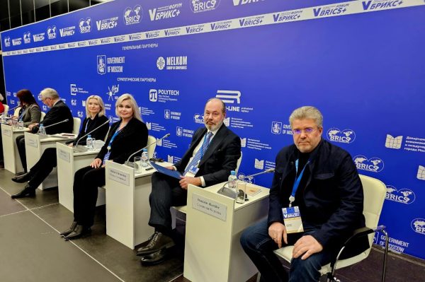 Ольга Гусева представила опыт Нижегородской области в развитии межмуниципального сотрудничества со странами БРИКС