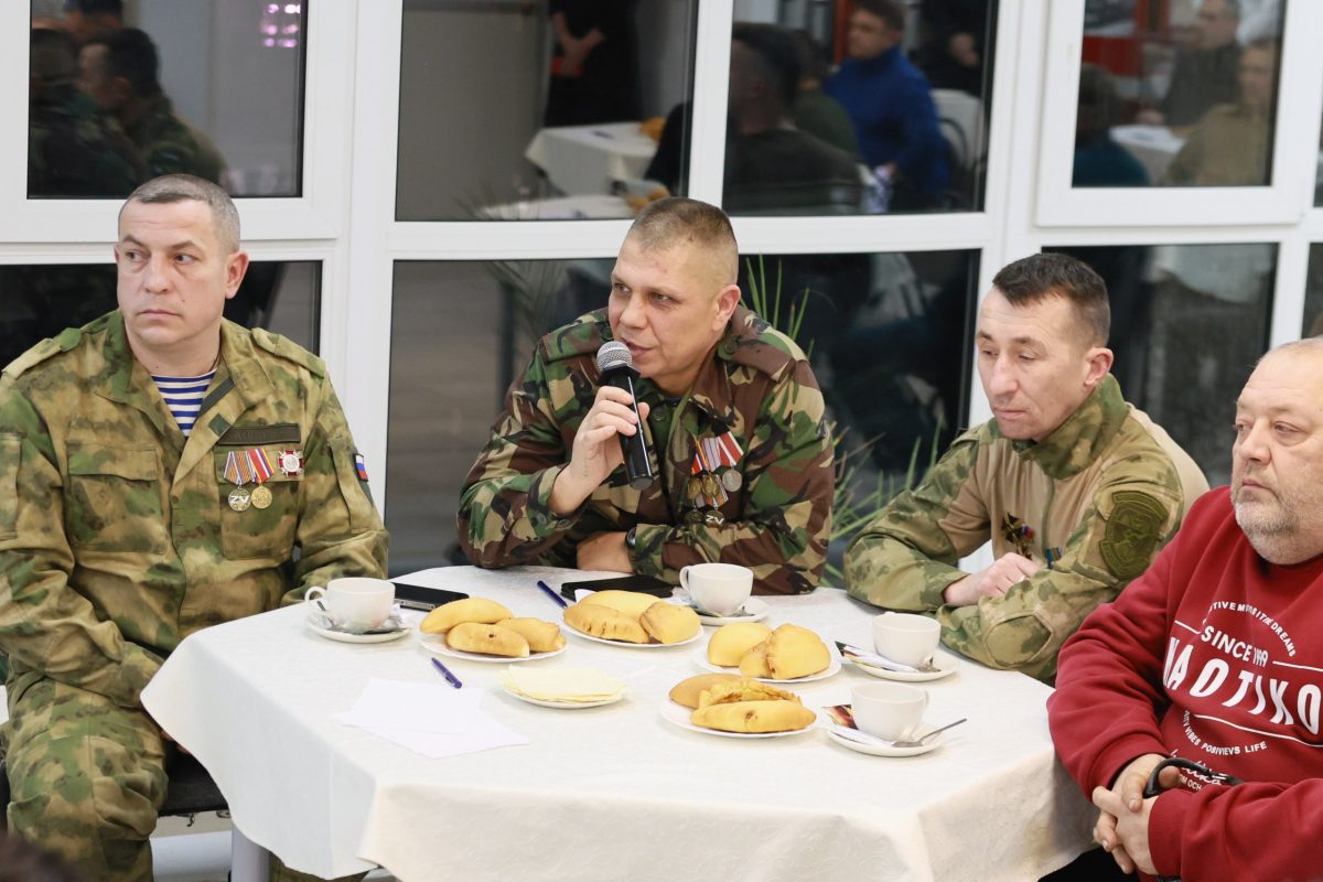 В рамках встречи бойцы проголосовали за создание Совета ветеранов СВО