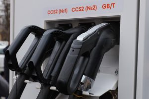 Быстрых электрозарядных станций стало больше в Нижегородской области