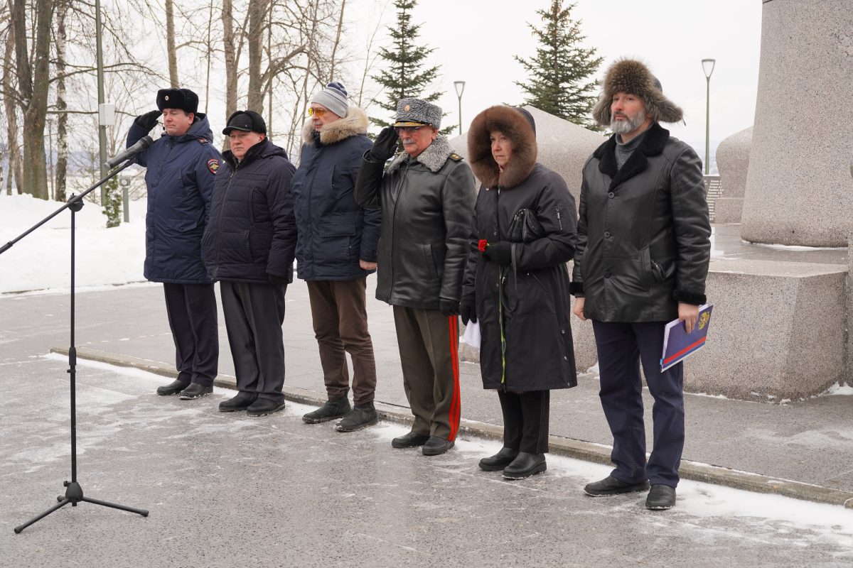 Нижегородцы почтили память земляков, погибших в Чечне и в ходе других локальных военных конфликтов