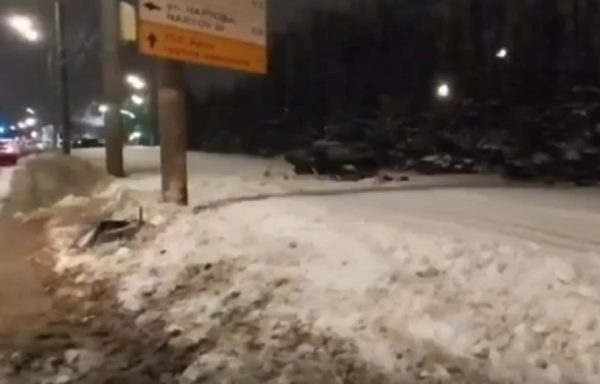 Водитель погиб, врезавшись в фонарный столб в Нижнем Новгороде