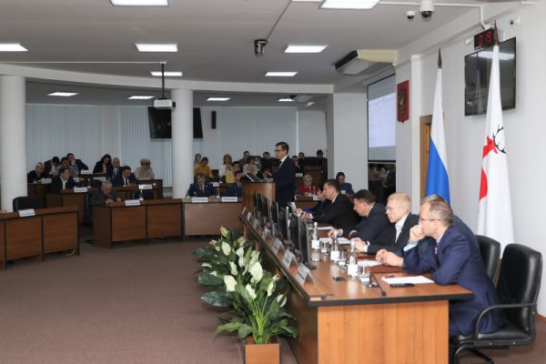Депутаты положительно оценили исполнение нацпроектов в Нижнем Новгороде