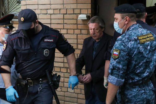 Правда или ложь: Михаила Ефремова досрочно выпустят на свободу?