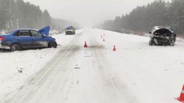 Два человека пострадали в ДТП в Перевозском округе из-за заснеженных дорог