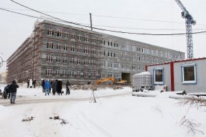 Депутаты Дзержинска осмотрели ход строительства школы № 10