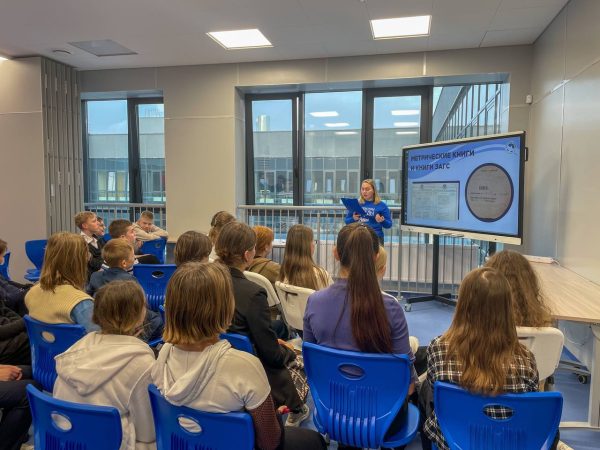 Почти 4 тыс. юных нижегородцев приняли участие в уроках мужества ко Дню неизвестного солдата