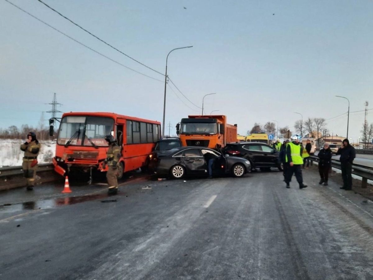 Подробности массовой аварии с пострадавшими в районе Ближнего Борисово 22  декабря 2023 года | Нижегородская правда