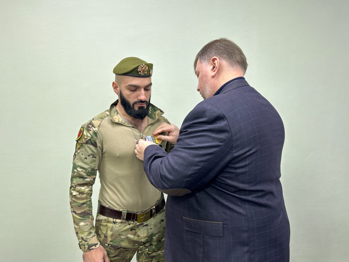 Медаль «За отвагу» вручили рядовому Ромену Маргаряну в Нижнем Новгороде