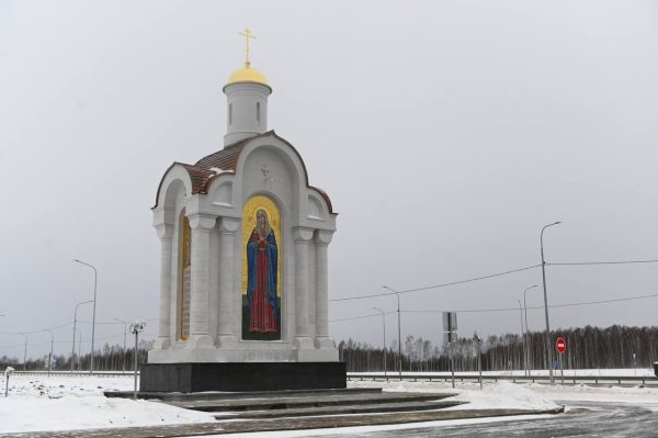 Православный киот открыли на трассе М‑12 в Нижегородской области