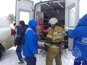 Нижегородца, который полез в воду спасать собаку, пришлось спасать самого