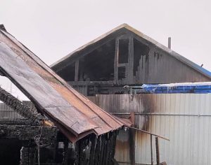 Две бани сгорели в Павлове