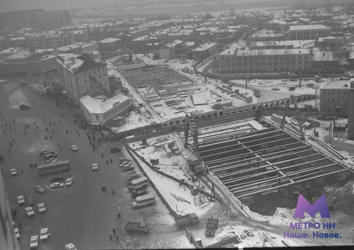 Нижегородцам показали, как выглядела Площадь Революции 40 лет назад