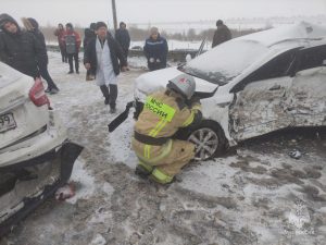 Четыре автомобиля столкнулись на трассе М‑12 в Бутурлинском районе