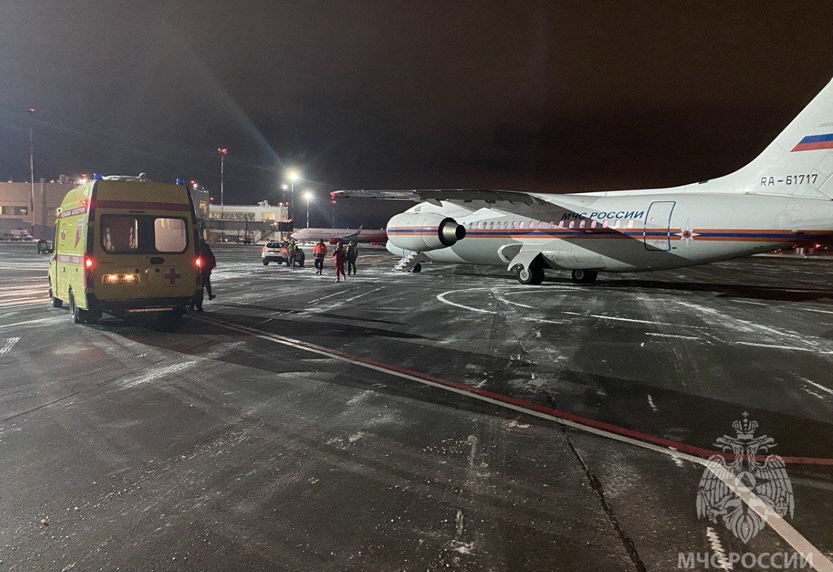 Самолет МЧС доставил на лечение в ПИМУ тяжелобольного ребенка из Челябинска
