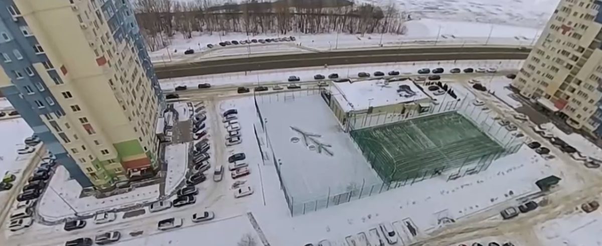 Снежные картины нижегородского дворника-художника показали на Первом канале