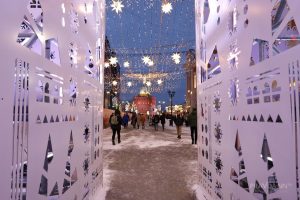Новогодний Нижний: звёздное небо Покровки, сказочные лабиринты, праздничный кремль