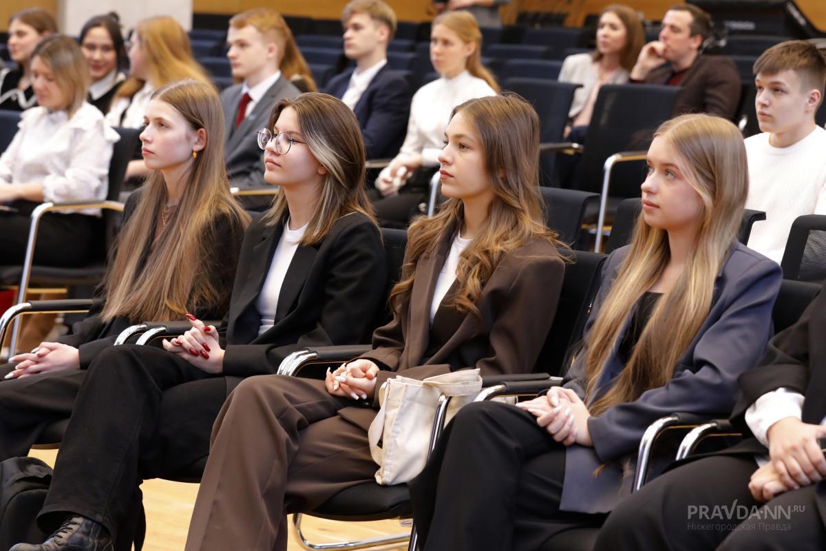 47 выпускников «Школы юного дипломата» получили дипломы