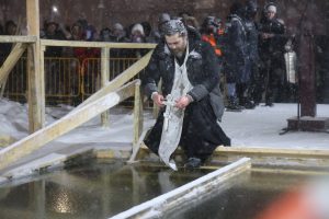 Крещенские купания прошли в Нижегородской области: смотрим, как это было