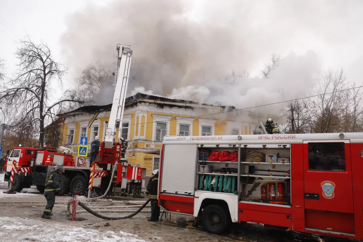 Жильцам загоревшегося дома на Звездинке предложили переехать в маневренный фонд