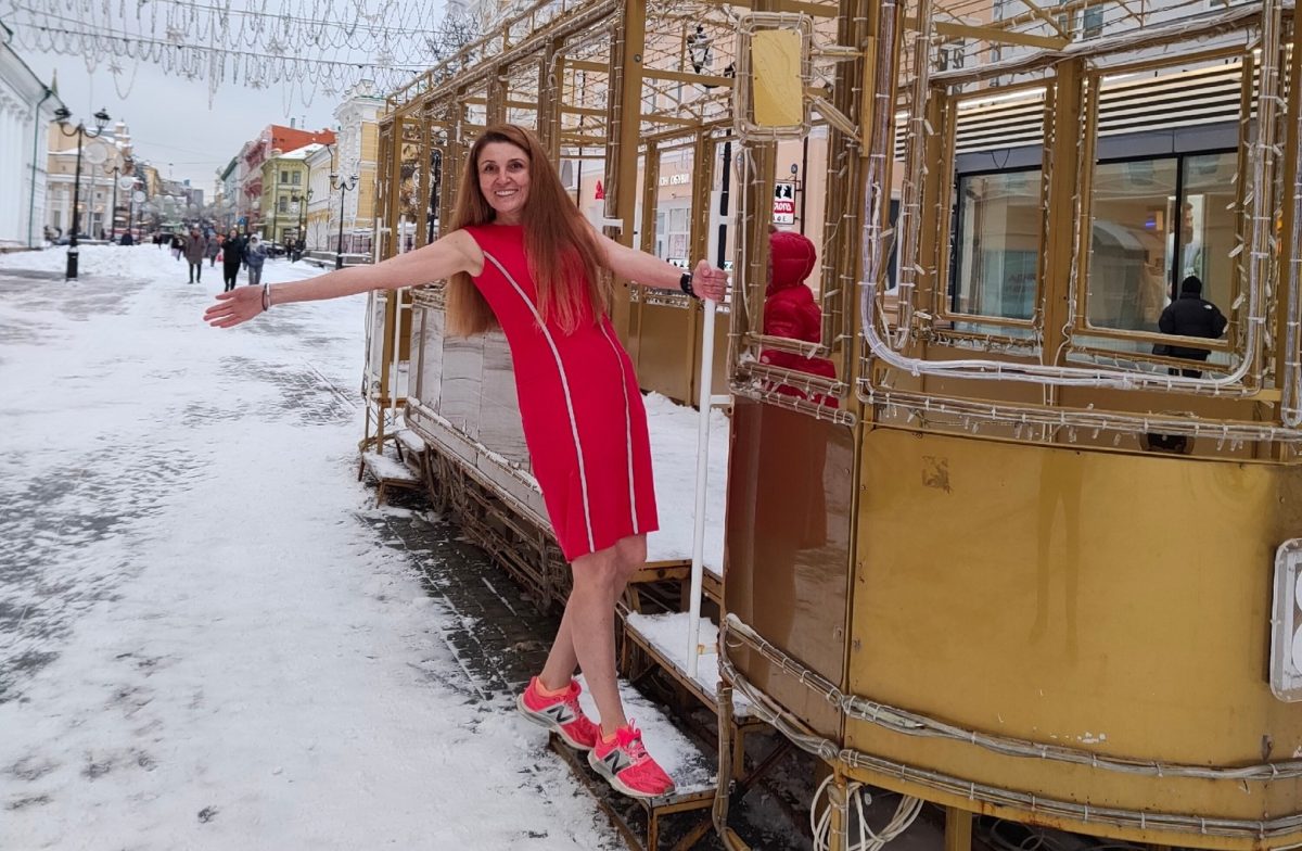Татьяна Загрядская из Балахны прогулялась по Большой Покровской босиком зимой