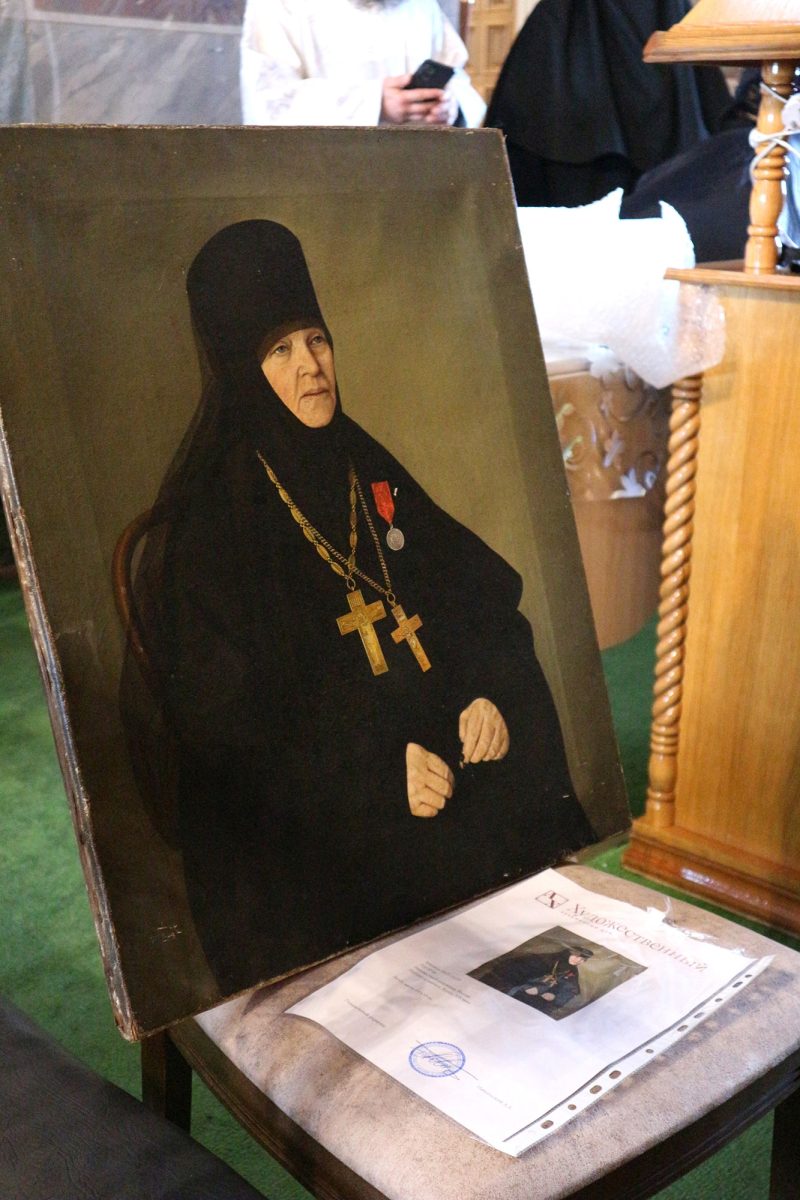 Портрет Андрей Малахов нашел на одном из столичных аукционов