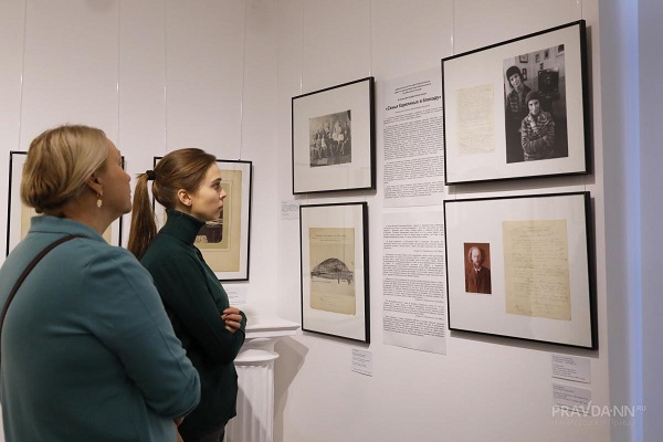 Выставка «Семья Карелиных в блокаду» открылась в Русском музее фотографии