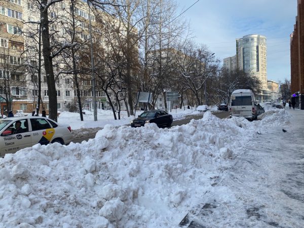 В нижегородской мэрии объяснили, нужно ли платить за парковки в сугробах