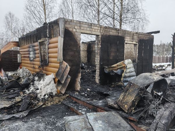 В деревне Нечаево под Бором при пожаре погибло 3 ребенка