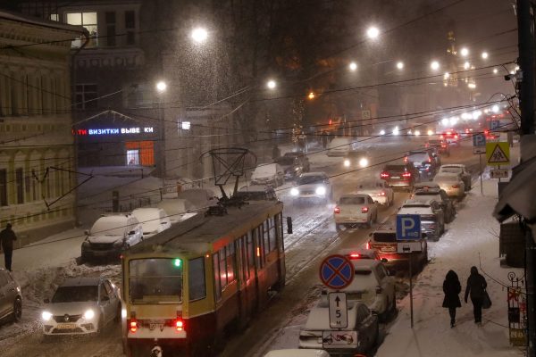 9‑балльные пробки сковали Нижний Новгород вечером 16 января