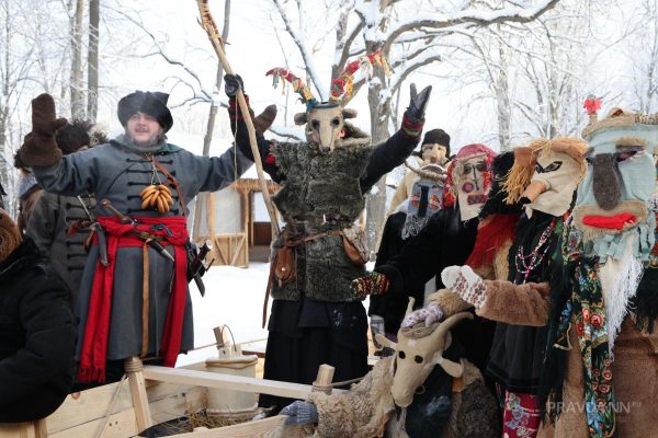 Опубликованы фото празднования Святок на Щёлоковском хуторе
