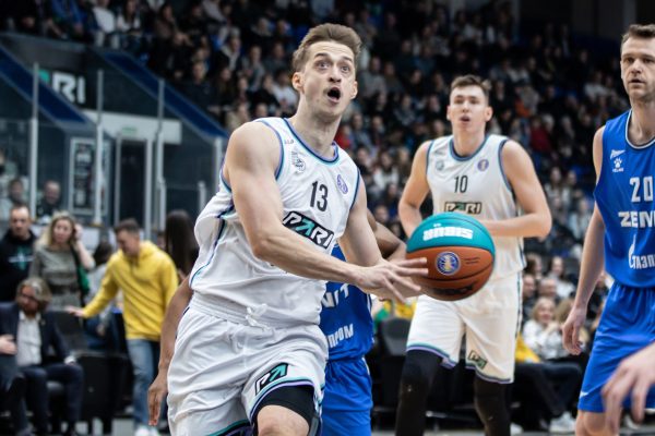 Баскетболисты «Пари НН» сенсационно обыграли «Зенит» из Санкт-Петербурга