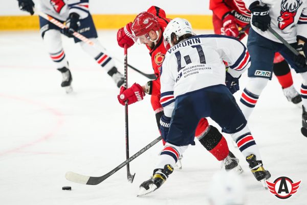 Хоккеисты нижегородского «Торпедо» в буллитной серии уступили в Екатеринбурге