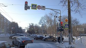 «Стрелка» для поворота направо появилась на перекрестке Белинского и Ошарской