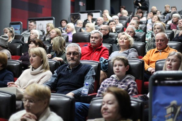 Стартовали конкурсные кинопоказы фестиваля «Черноречье Фест» в Дзержинске