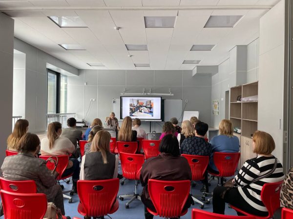 Более 630 работников образовательных организаций региона посетили «Нижегородские педагогические встречи» в трех корпусах «Школы 800»